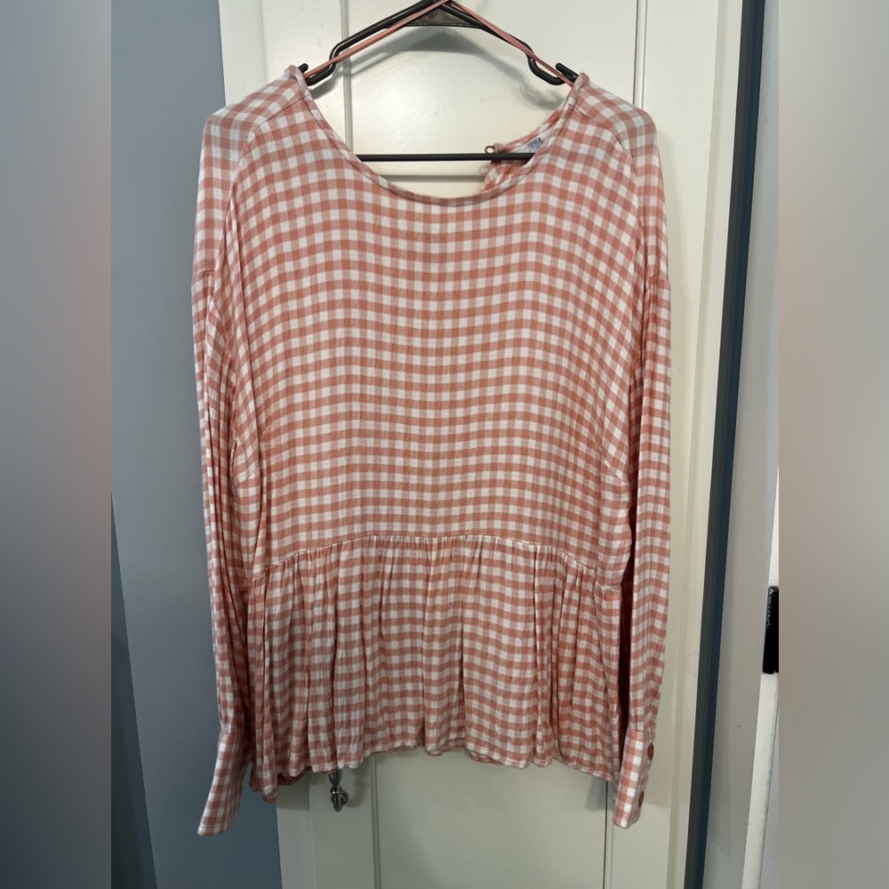 Time & Tru peplum blouse size M 8-10. Worn once. Perfect for spring.